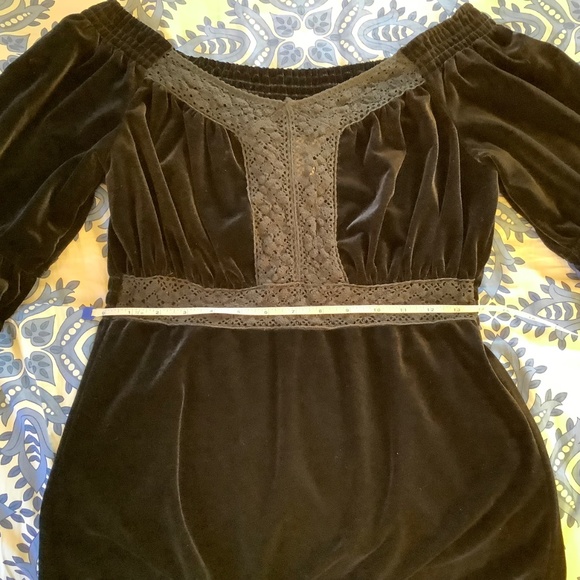 I.N.C Velvet Crochet Bell Sleeve Top Black SZ L - Picture 9 of 11